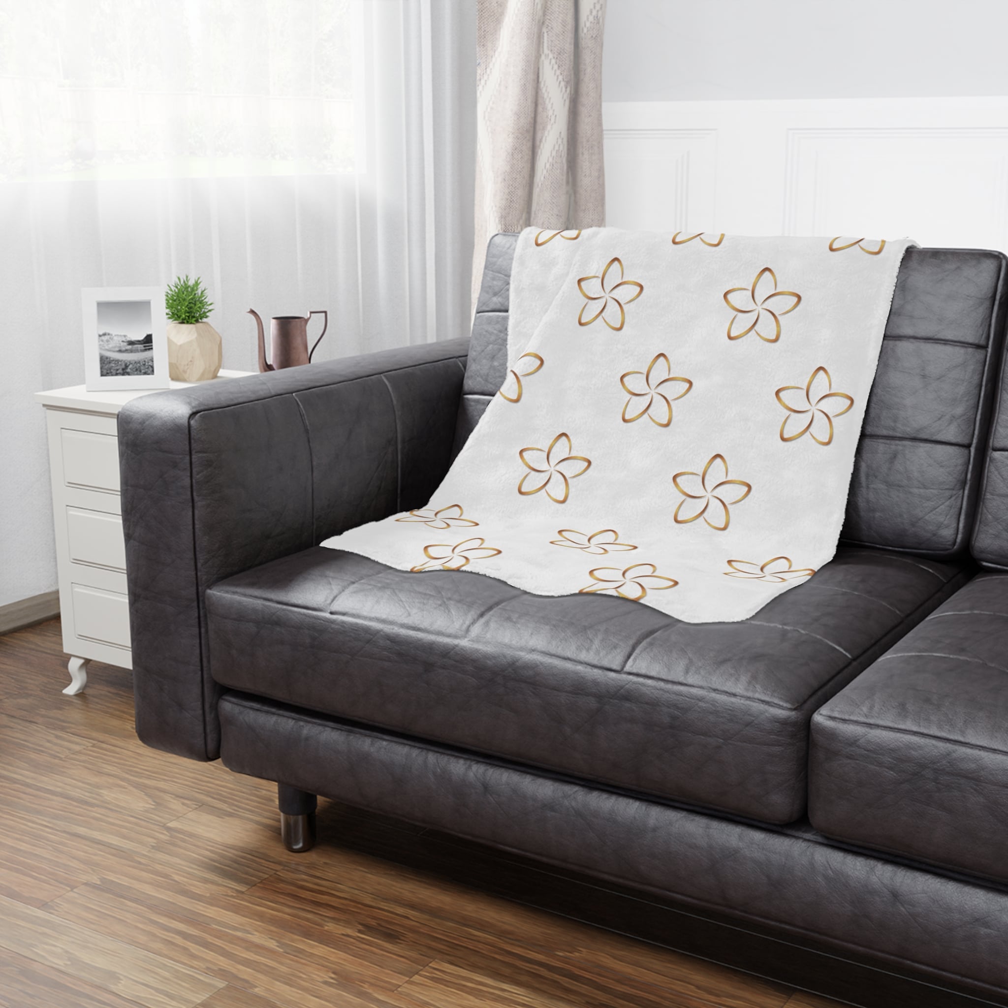 Plumeria Floral Minky Blanket – Soft White & Gold Tropical Throw